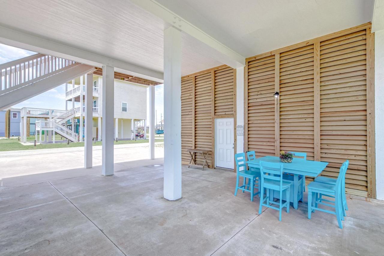 Spring Break Specials! Front Row Views - Tiki Bar - Playground Villa Bolivar Peninsula Exterior photo